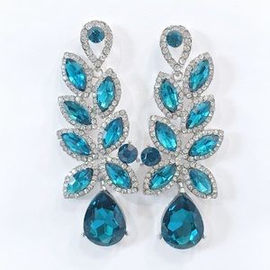 Cherryl’s Jewelry - Crystal Chandelier Event Earrings Cherryl’s Jewelry - Crystal Chandelier Event Earrings
